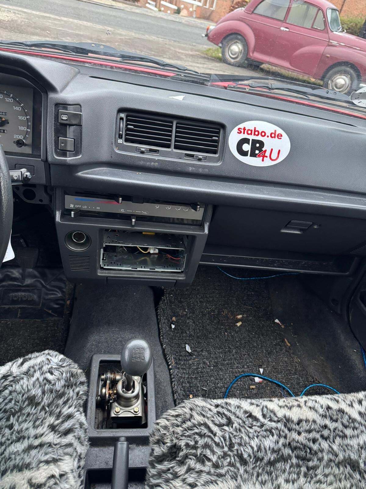 undefined Toyota Carina II fra 1987