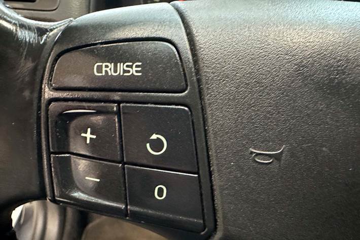 Grå Volvo V50 fra 2008