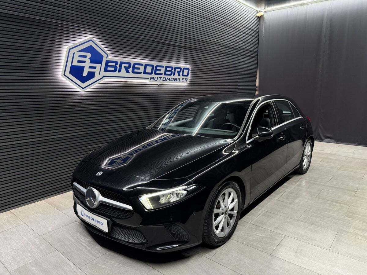 Sort Mercedes A200 fra 2018