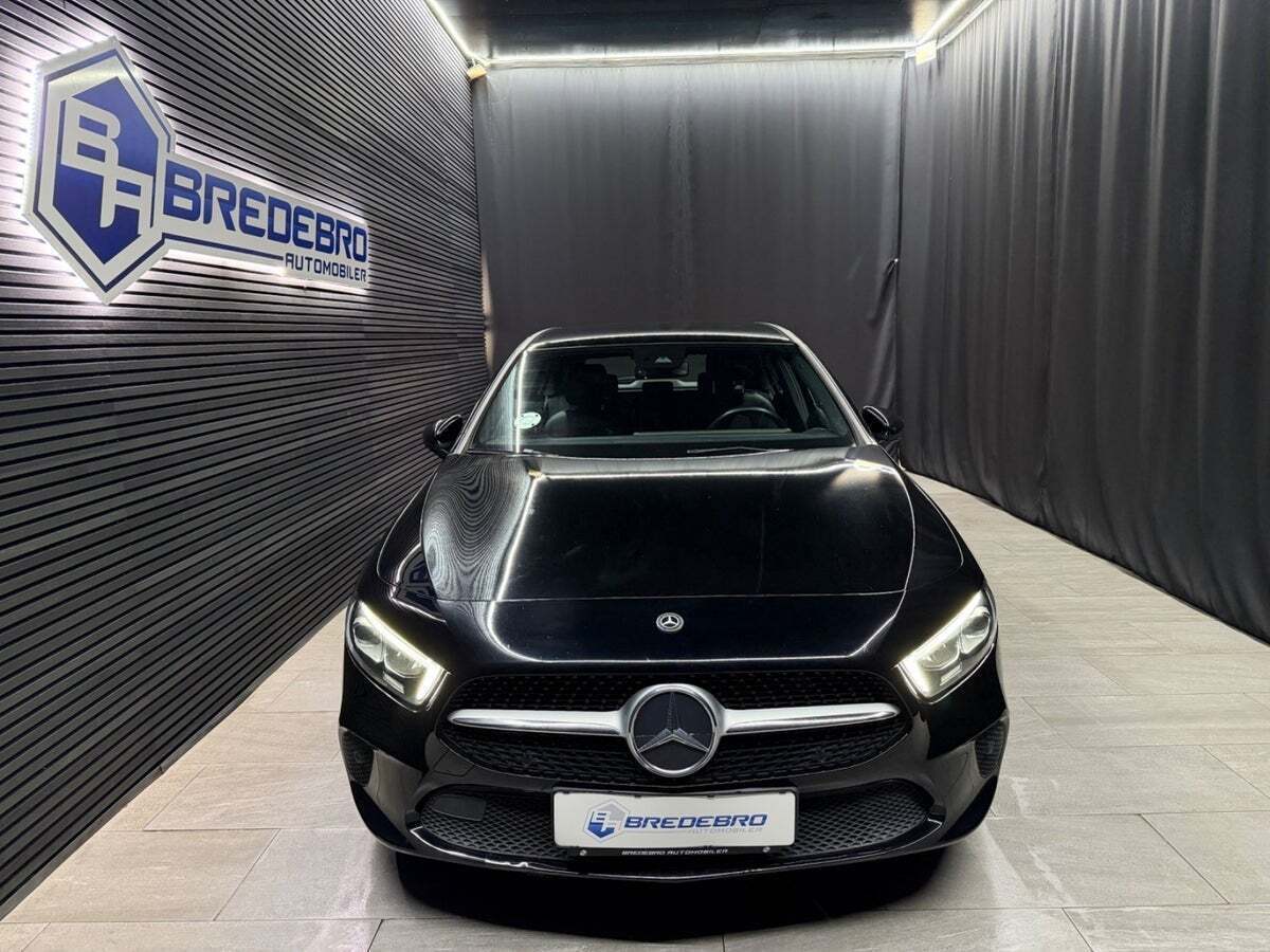 Sort Mercedes A200 fra 2018