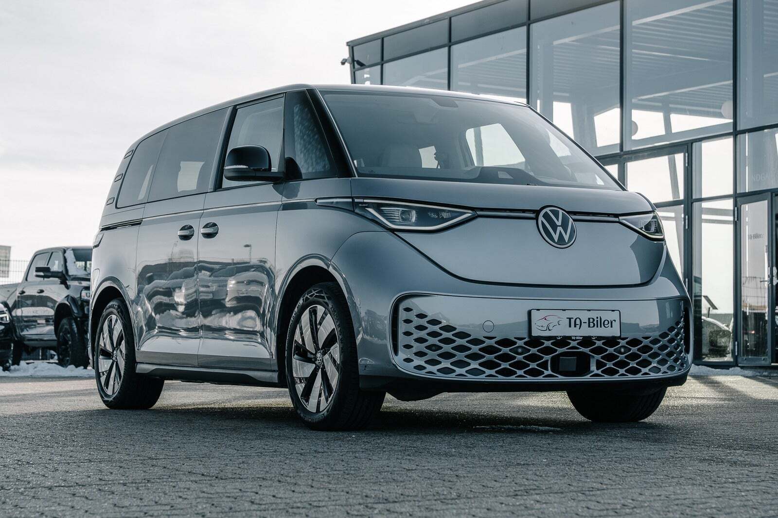 VW ID.Buzz 77 Pro SWB