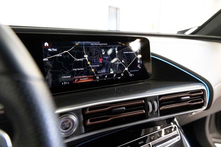 Grå Mercedes EQC400 fra 2022