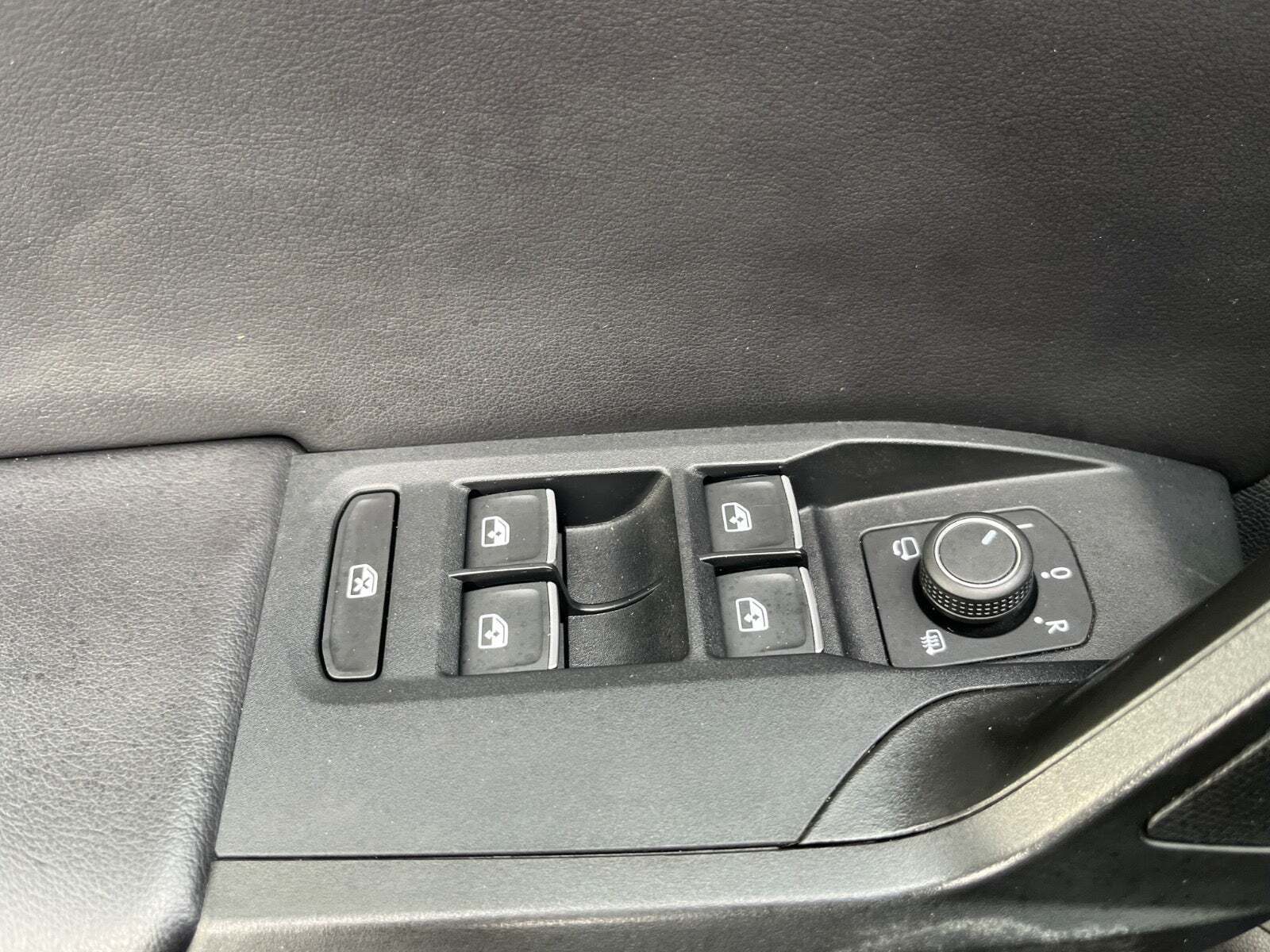 Blå Seat Leon fra 2020