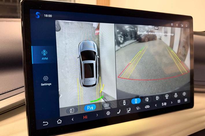 Grå BYD Atto 3 fra 2023