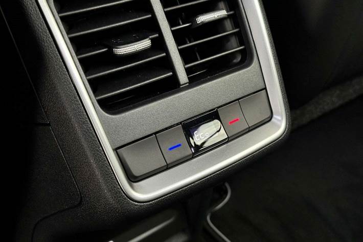 Sort Skoda Enyaq fra 2026