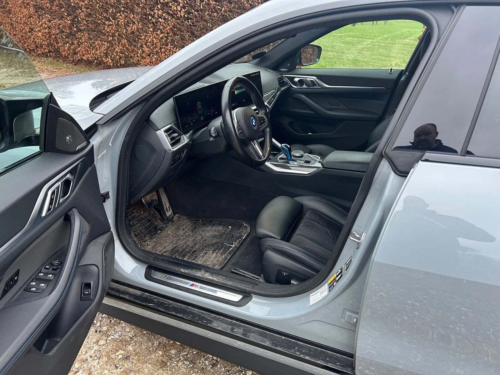 Grå BMW i4 fra 2022