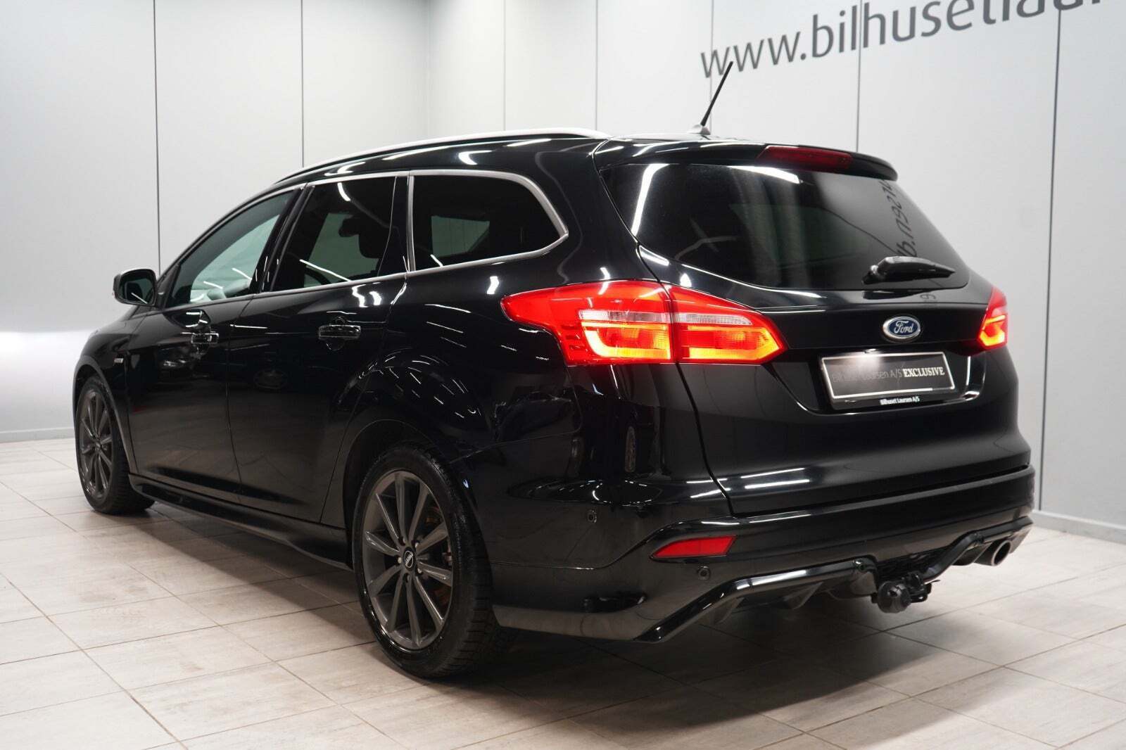 Sort Ford Focus fra 2018