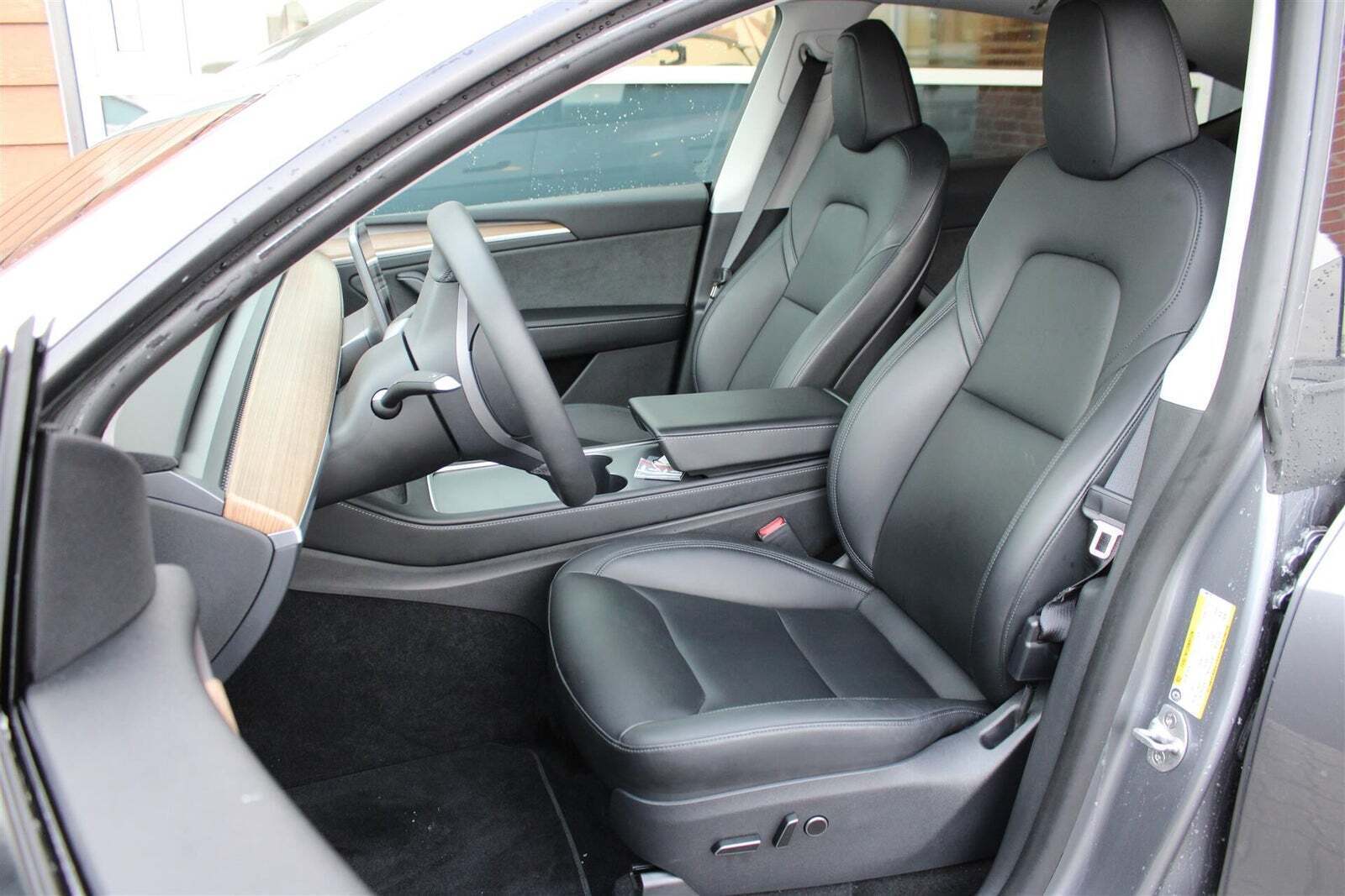 Tesla Model Y Performance AWD