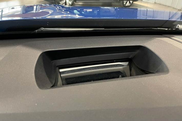 Blå Ford Capri fra 2024