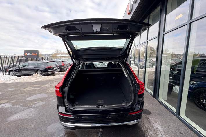 Sort Volvo XC60 fra 2023