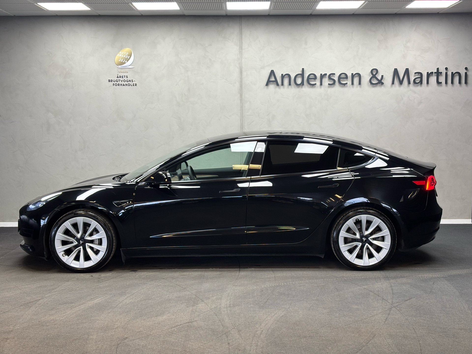 Tesla Model 3 EL Standard Range Plus 325HK Aut.