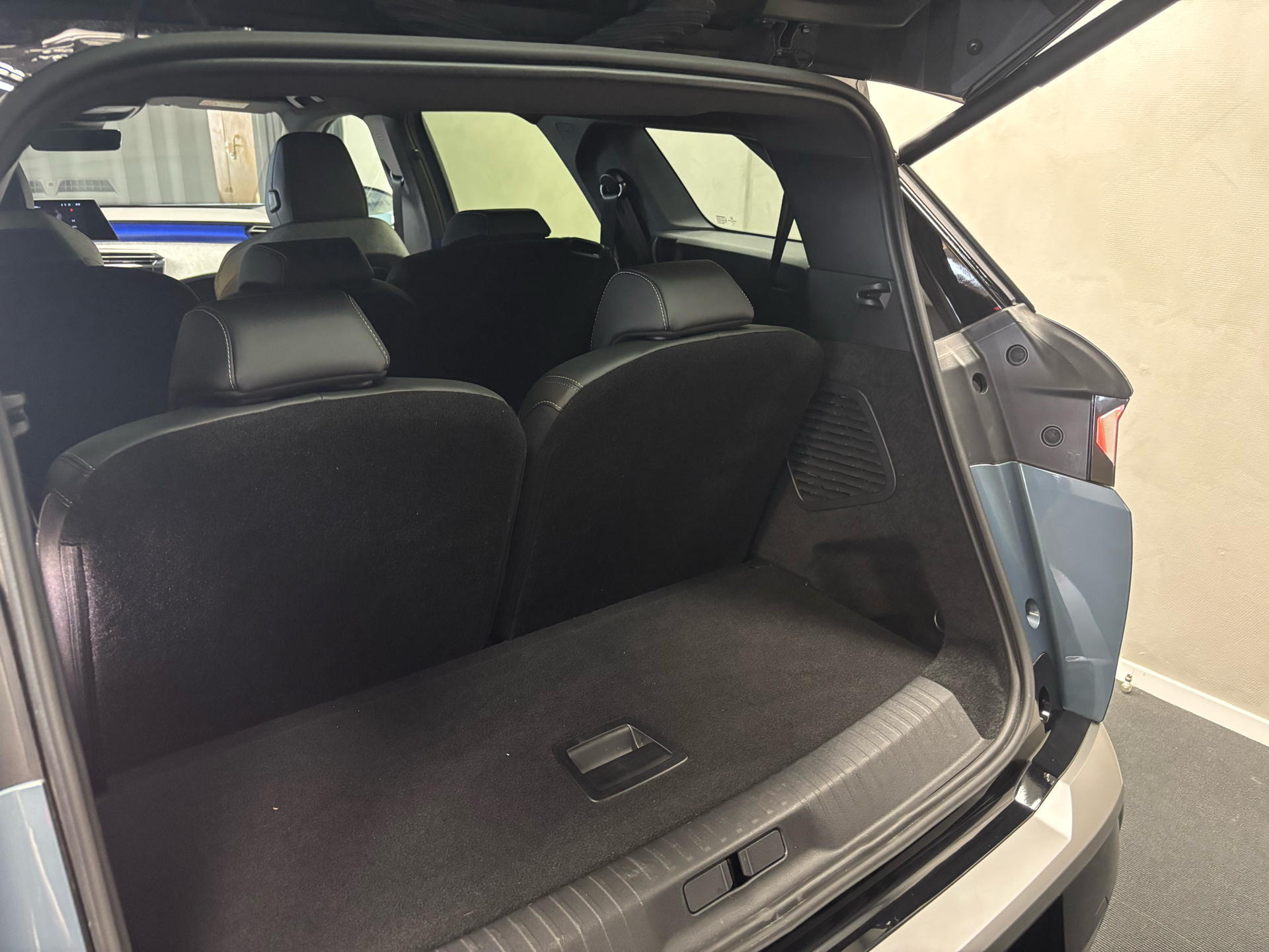 Peugeot e-5008 EL GT 210HK 5d Aut.