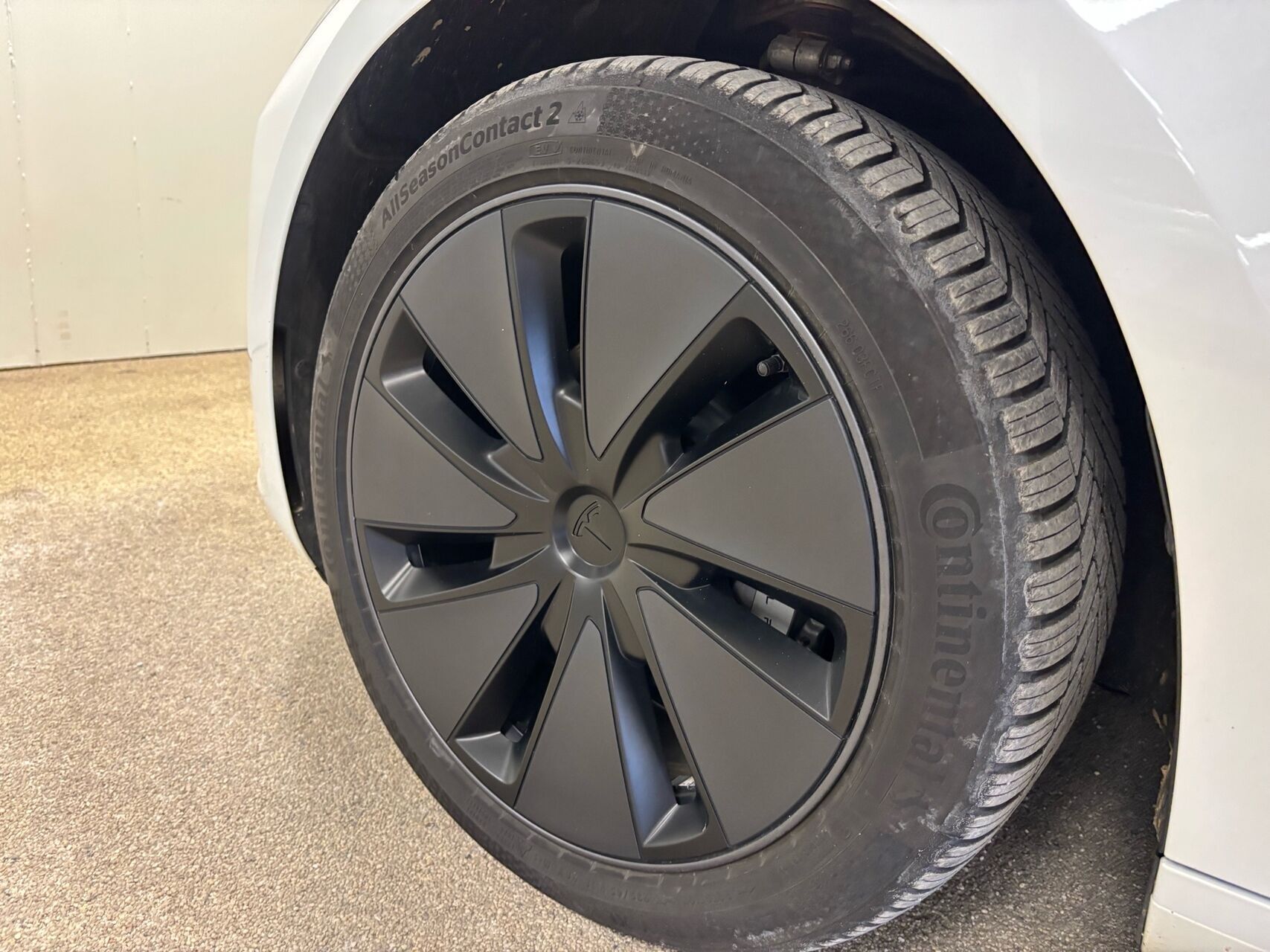 Tesla Model 3 EL Long Range AWD 498HK Aut.