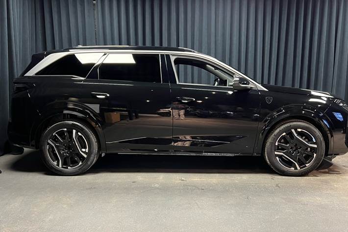 undefined Peugeot e-5008 fra 2025