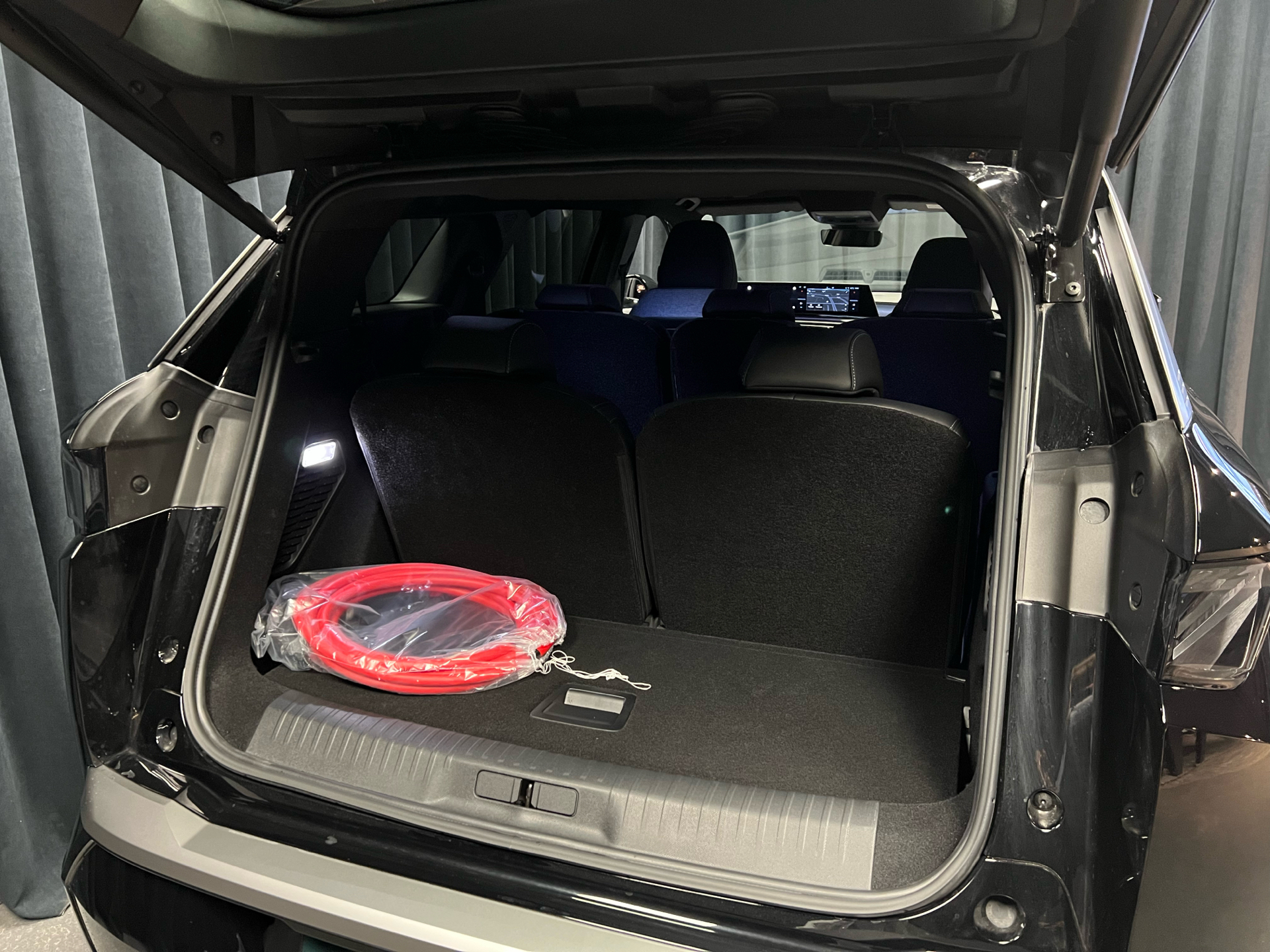 Peugeot e-5008 EL GT 210HK 5d Aut.