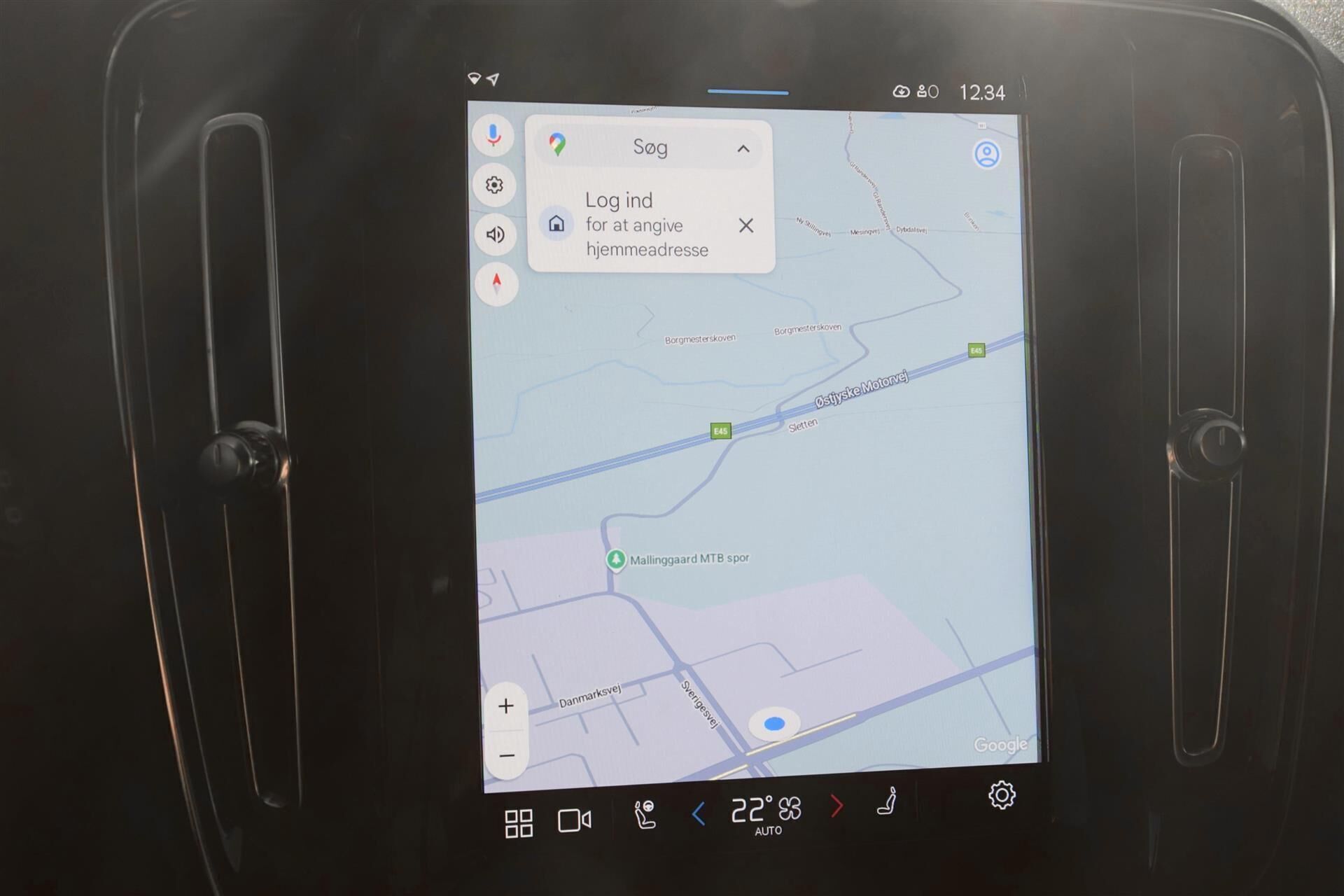 Sort Volvo XC40 fra 2022