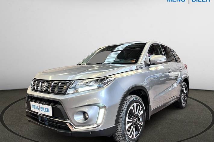 Grå Suzuki Vitara fra 2021 set udefra