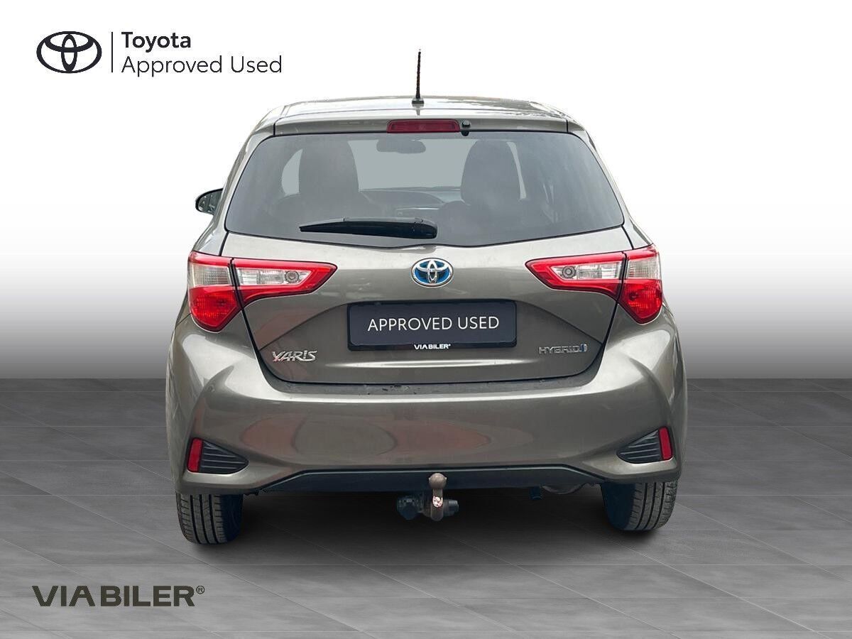 Toyota Yaris 1,5 Hybrid H2 Premium E-CVT 100HK 5d Trinl. Gear