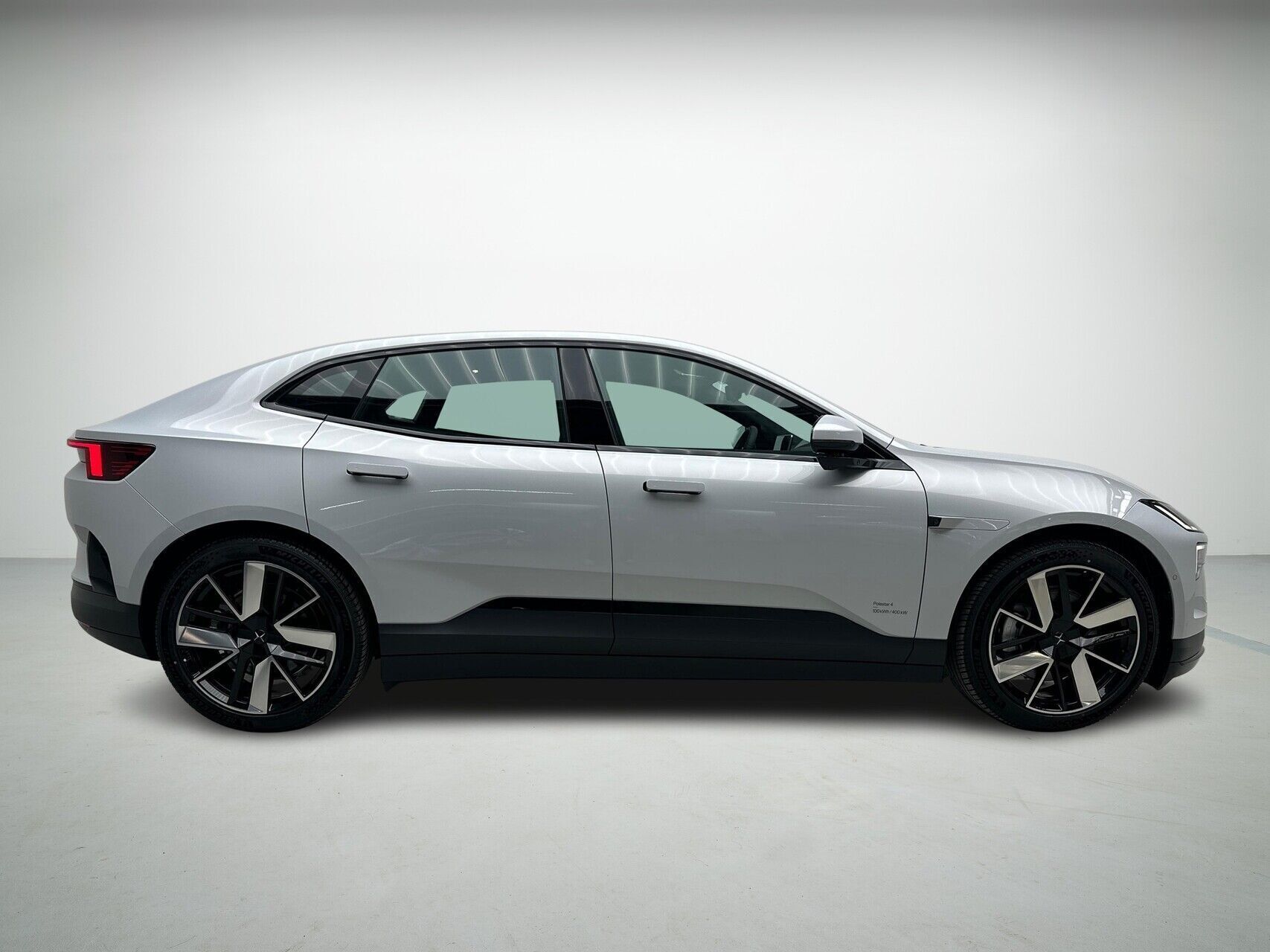 Polestar 4 EL LRDM Plus Pilot AWD 544HK 5d Aut.