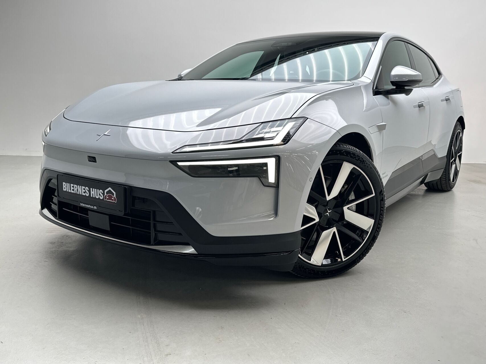 undefined Polestar 4 fra 2025