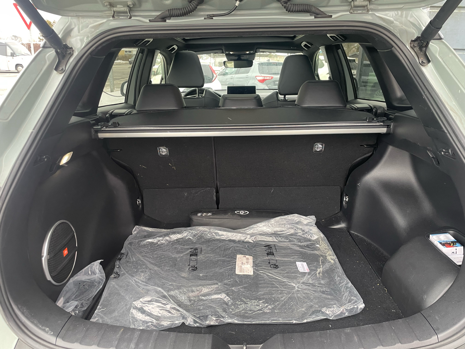 Toyota Corolla Cross 2,0 Hybrid Elegant Luxury E-CVT 197HK 5d Aut.