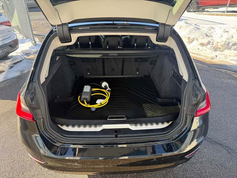 BMW 330e 2,0 Touring Sport Line aut.