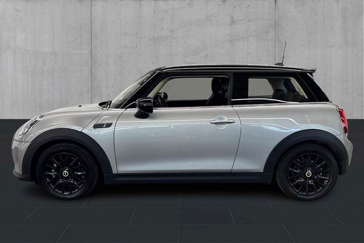Sølv Mini Cooper SE fra 2023