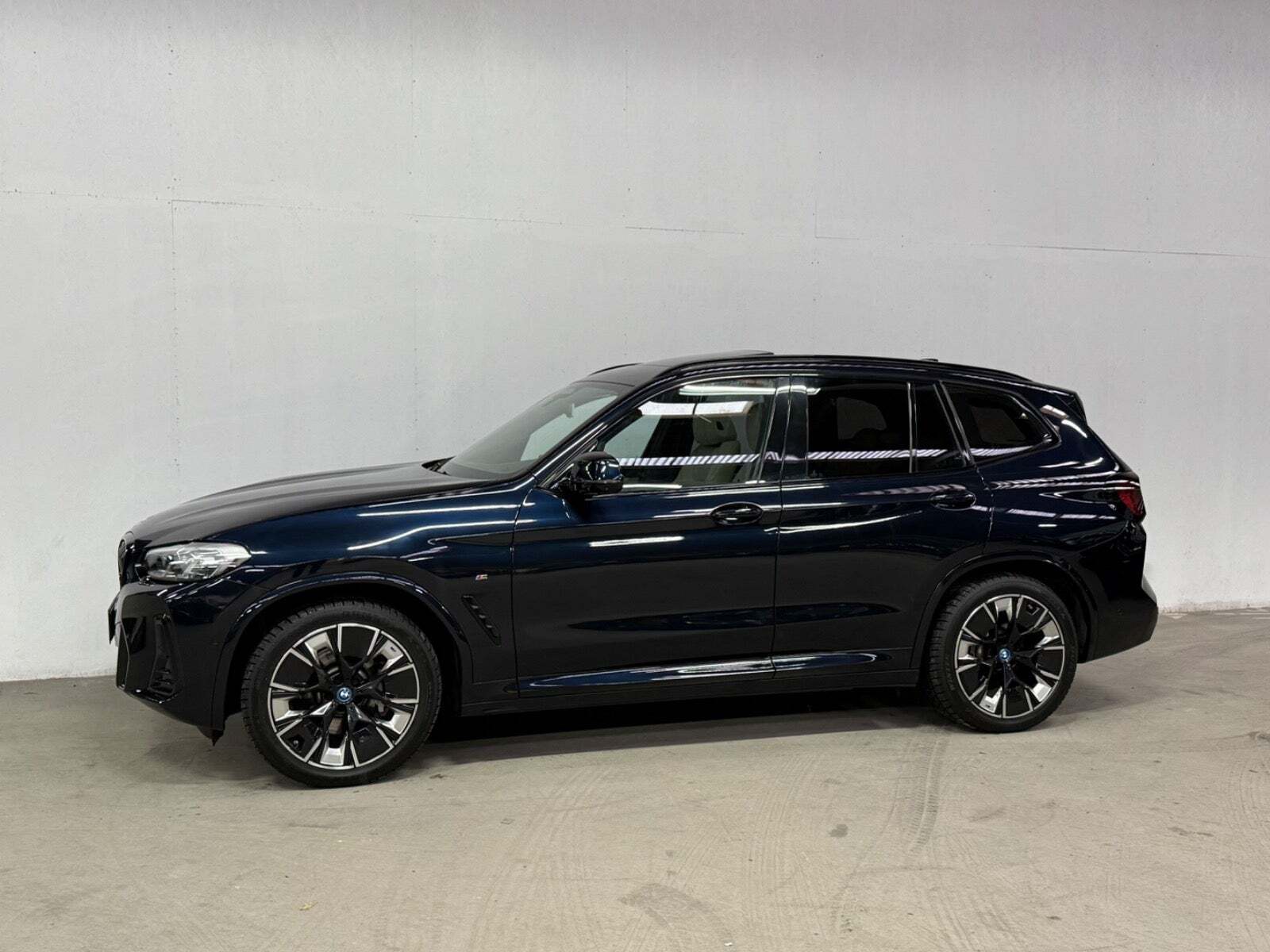 BMW iX3 Charged Plus M-Sport