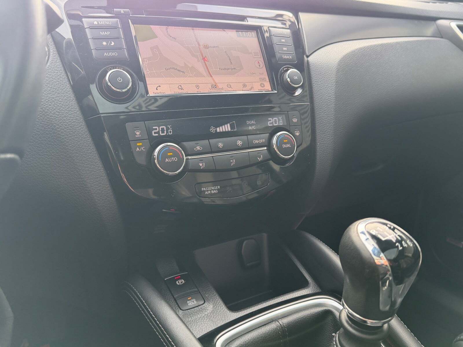 Grå Nissan Qashqai fra 2020