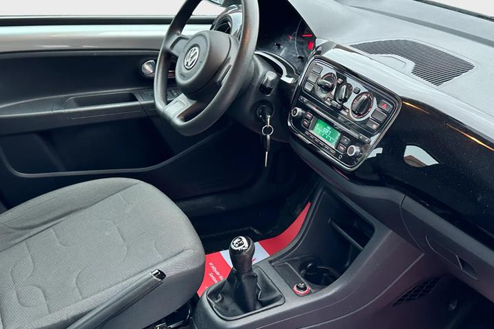 Sølv VW UP! fra 2013