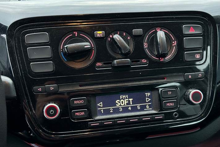 Sølv VW UP! fra 2013