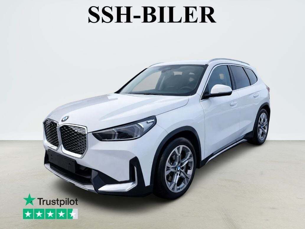 BMW iX1 eDrive20 X-Line