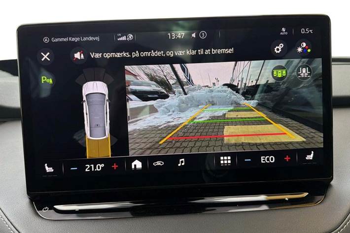 Blå Skoda Enyaq fra 2023