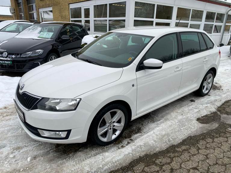 Skoda Rapid 1,6 TDi 105 Ambition Spaceback