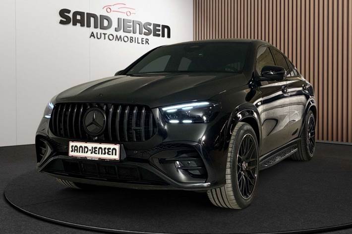 Sort Mercedes GLE53 fra 2025 set udefra