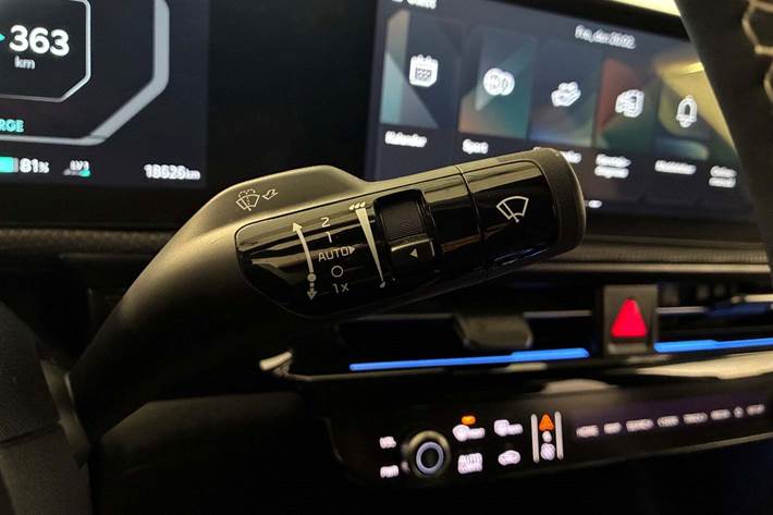 Hvid Kia EV6 fra 2025