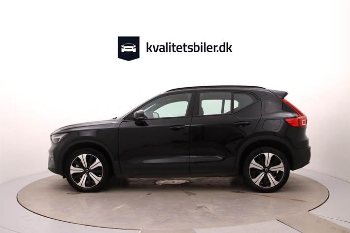 Sort Volvo XC40 fra 2022