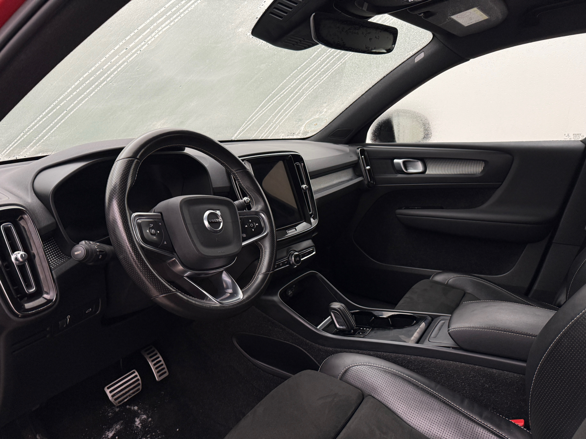 Volvo XC40 P8 Recharge Twin R-design AWD 408HK 5d Aut.