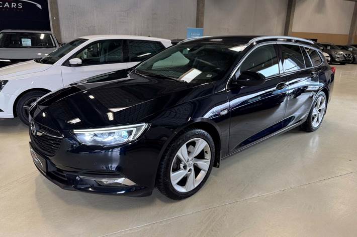 undefined Opel Insignia fra 2018 set udefra