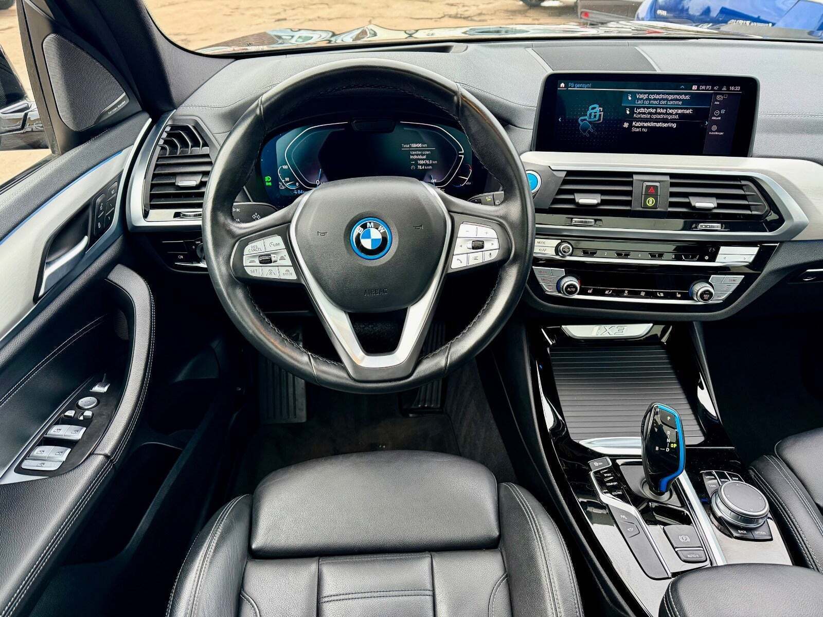 BMW iX3 Charged Plus