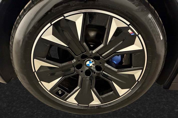 Sort BMW iX fra 2026