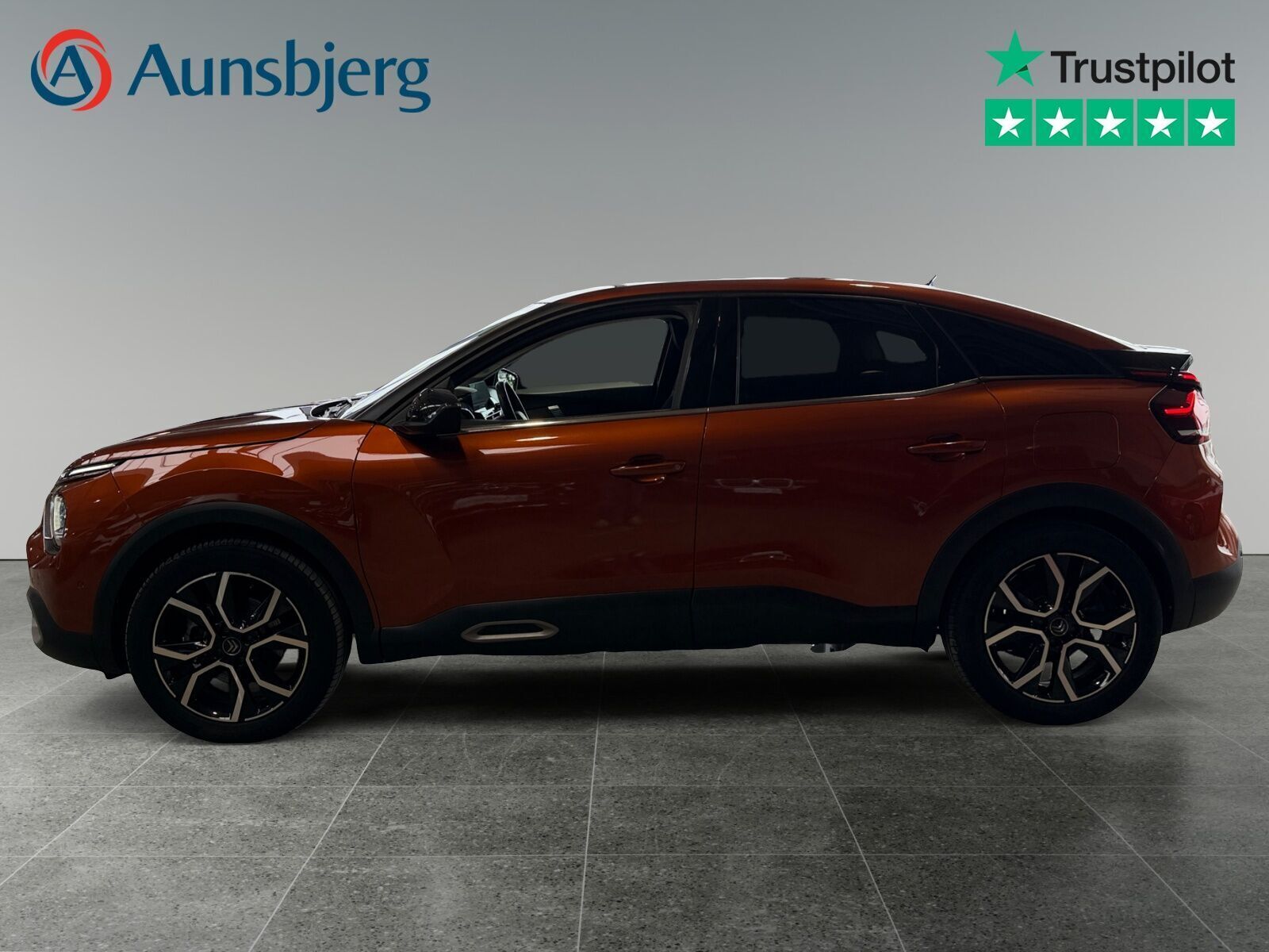 Brun Citroën ë-C4 fra 2021