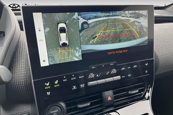 Hvid Toyota BZ4X fra 2025