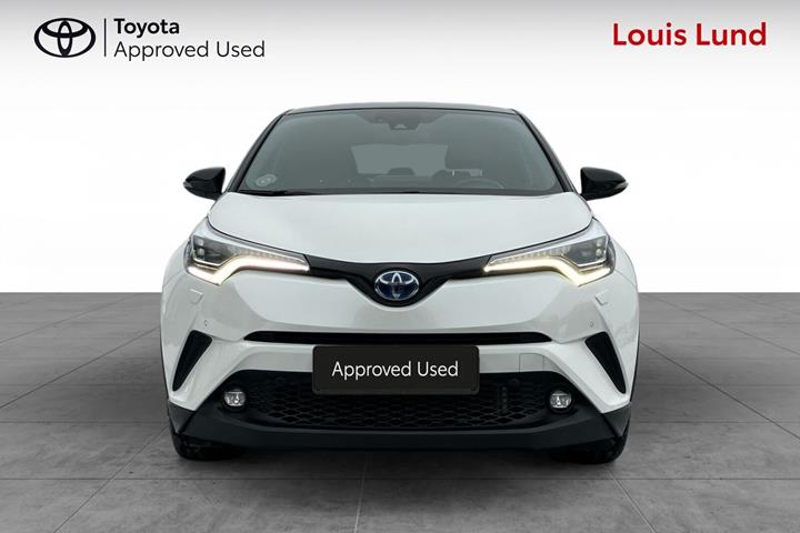 Hvid Toyota C-HR fra 2018