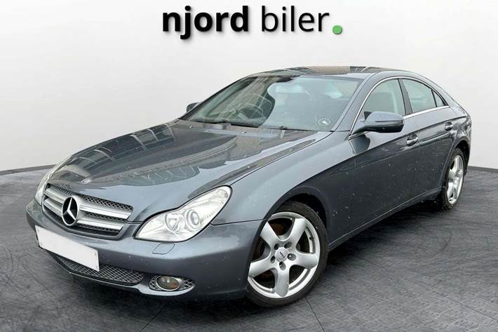 undefined Mercedes CLS320 fra 2008 set udefra
