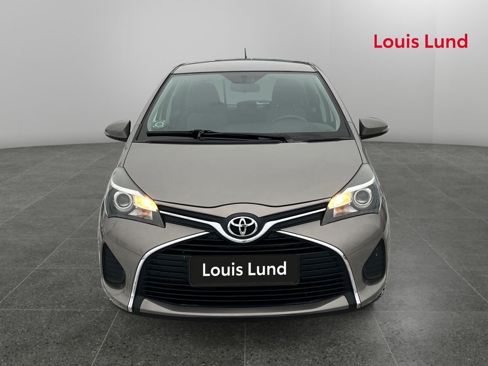 Toyota Yaris 1,3 VVT-I T2 100HK 5d 6g