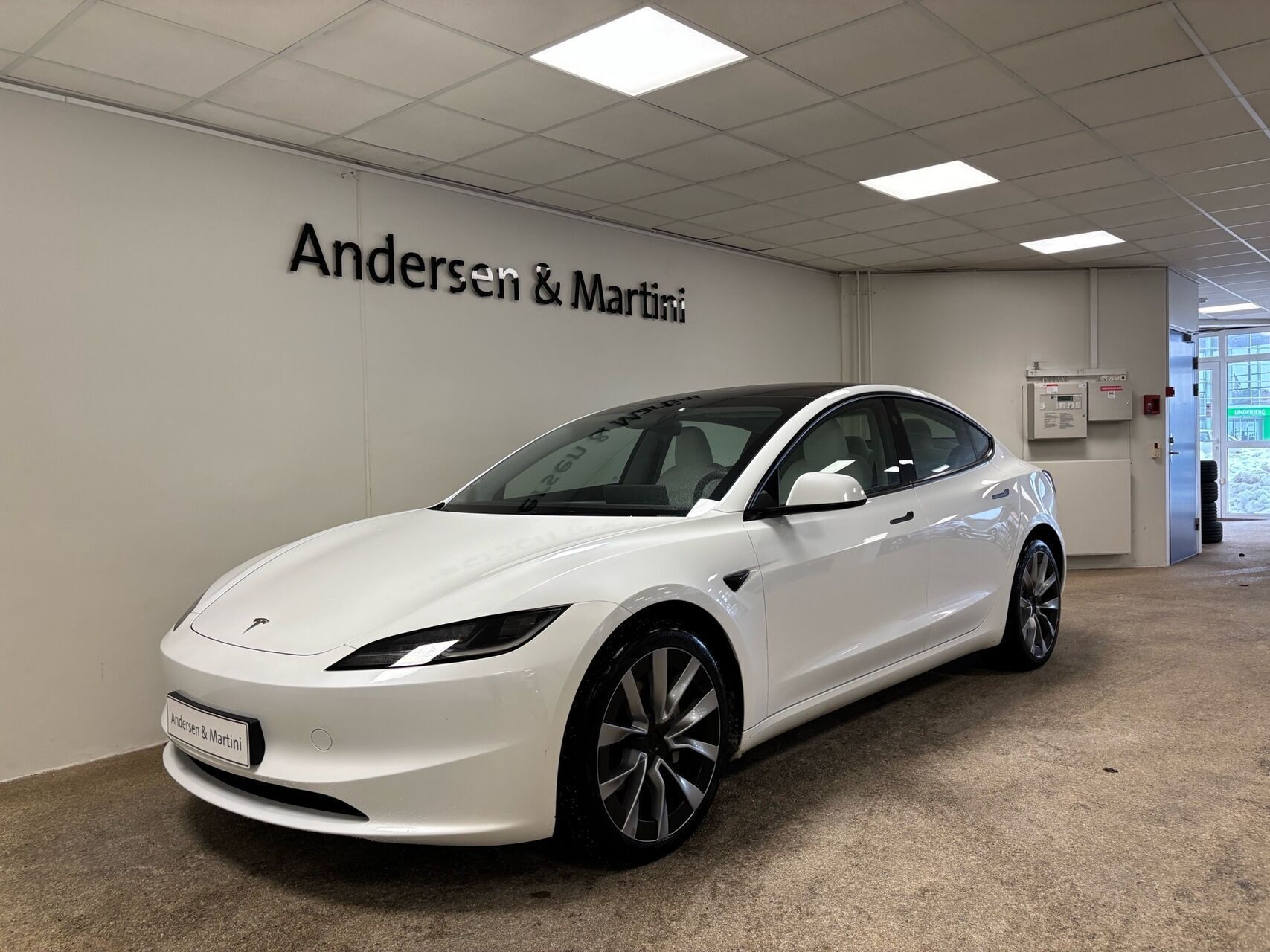 Tesla Model 3 EL Long Range AWD 498HK Aut.