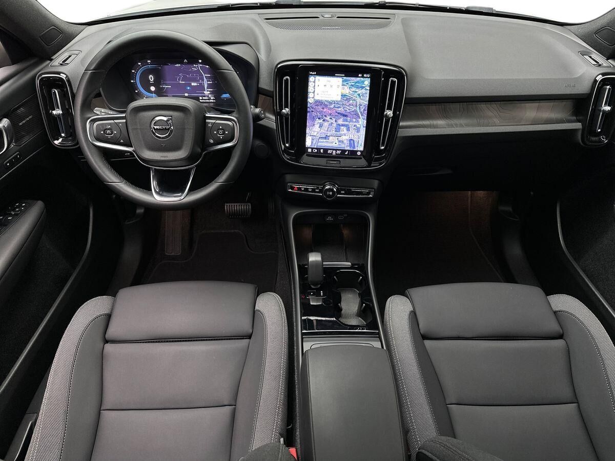 Volvo XC40 P8 Recharge Twin Ultimate AWD 408HK 5d Aut.