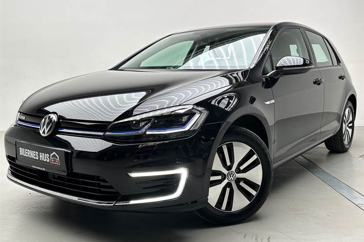 Sort VW Golf fra 2020
