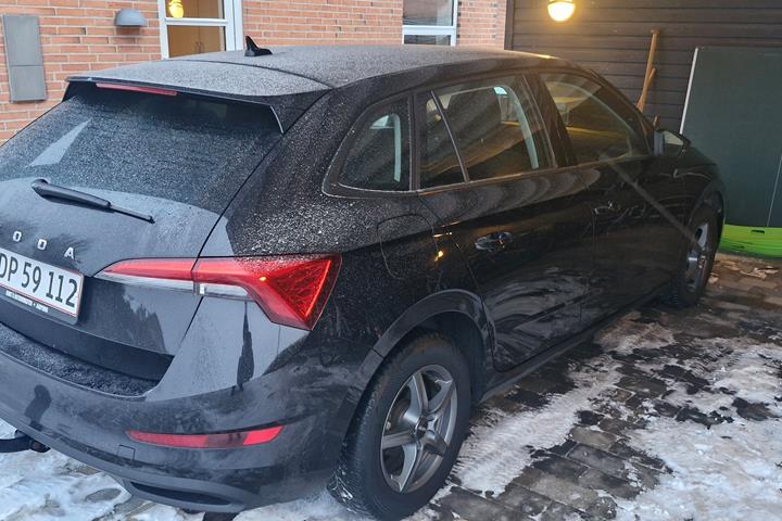 Sort Skoda Scala fra 2021